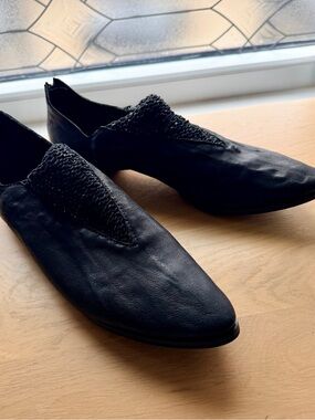 Black Cydwoq Flats